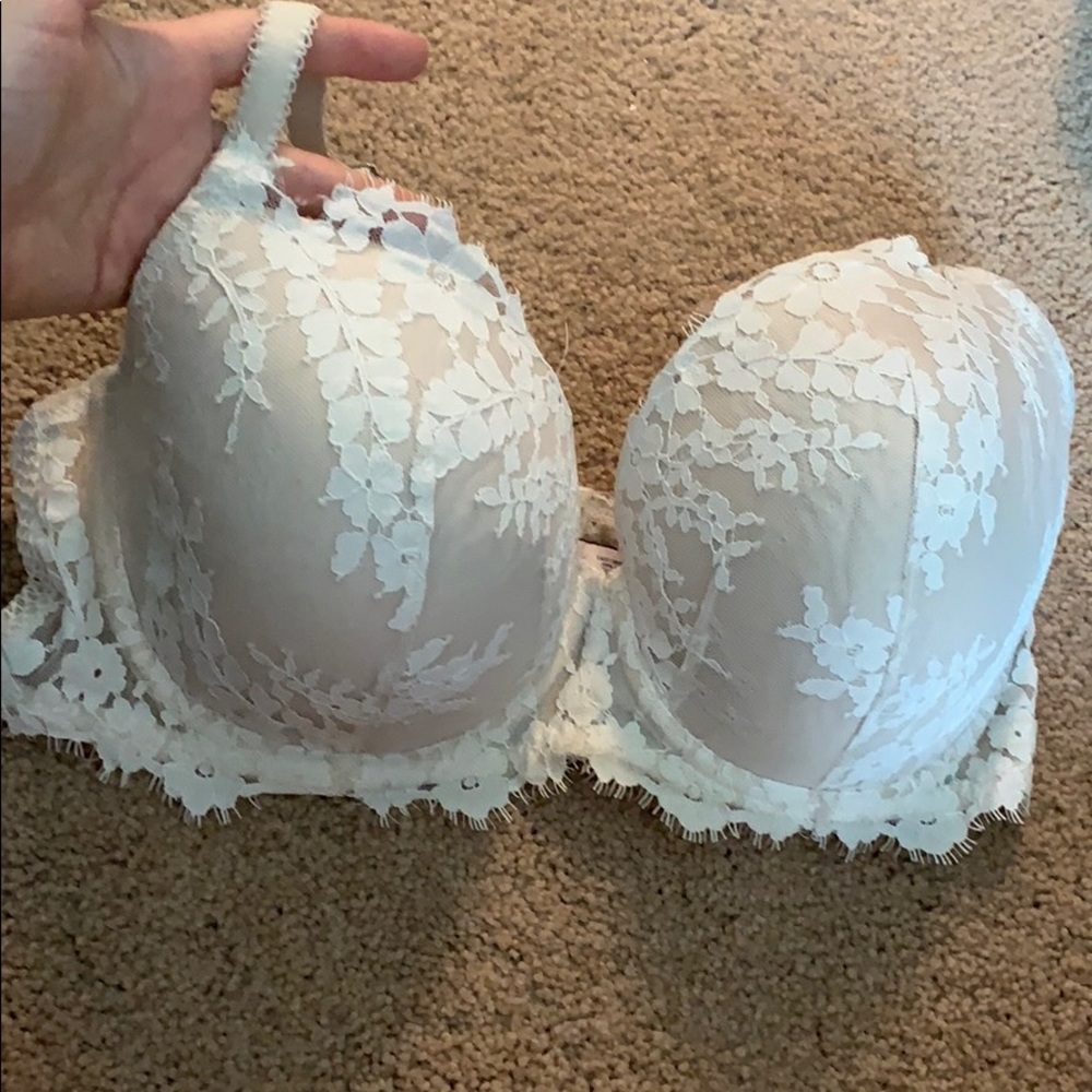 Off white delicate lace bra